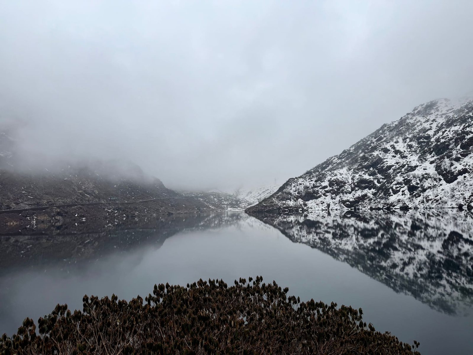 Tsomgo (Changu) Lake, en route to Nathula